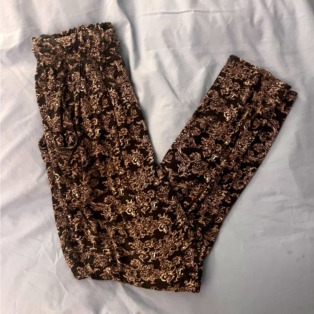 Abercrombie and Fitch black and white sweatpants